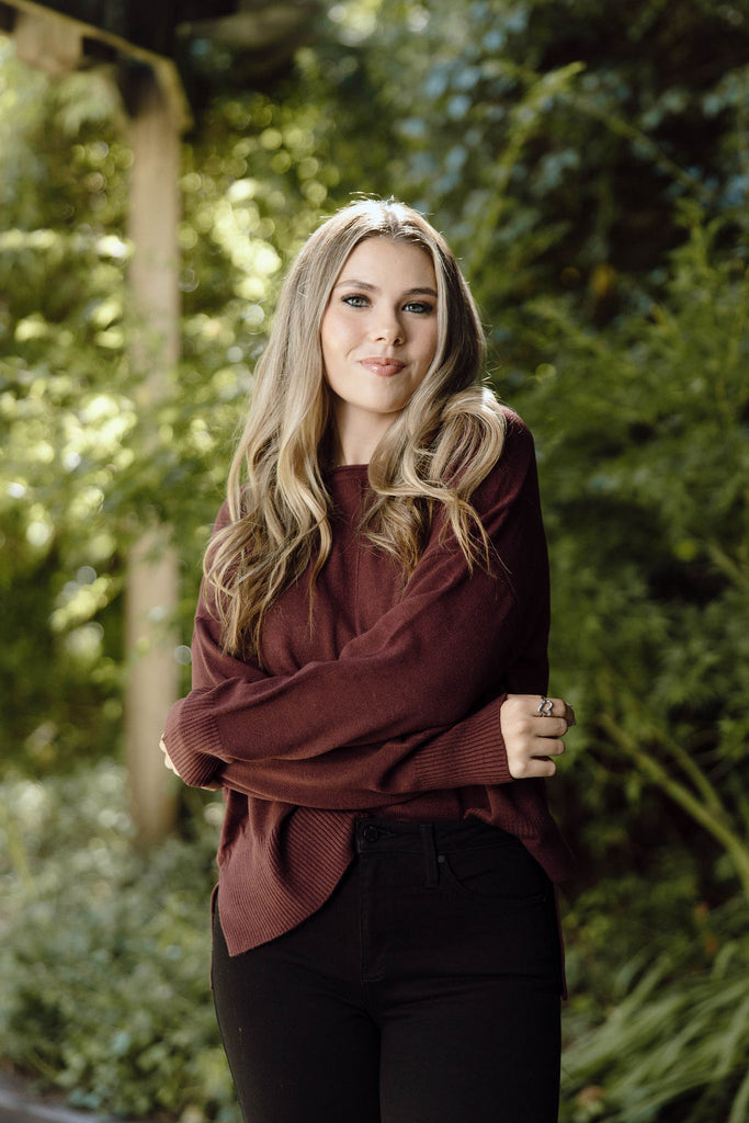 Simple & Classic Sweater - Dark Cherry