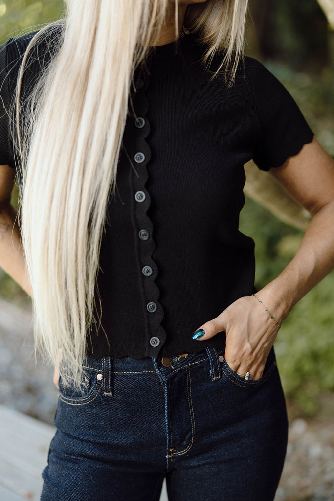 Scalloped Short Sleeve Cardigan - Black