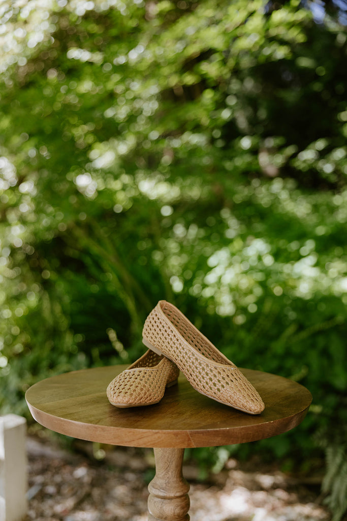 Woven Flat - Tan
