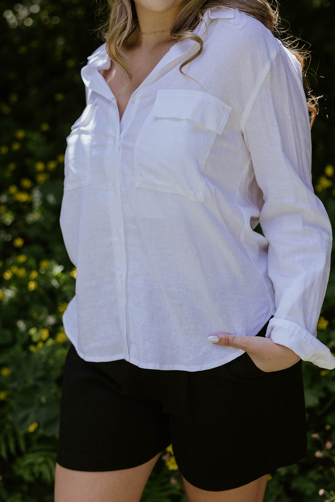 Linen Shorts With Pockets - Black