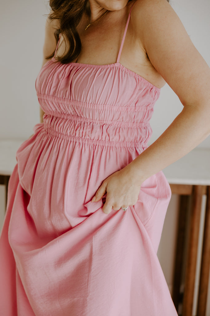 Lightweight Ruched Top Midi Dress - Pink