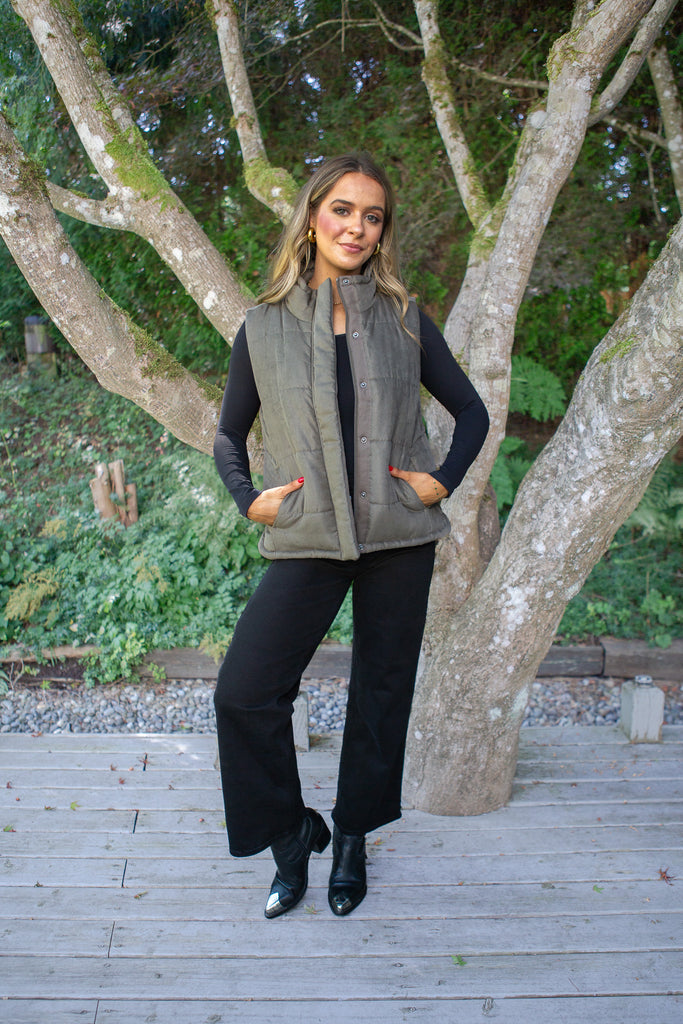 The Payton Vest - Olive