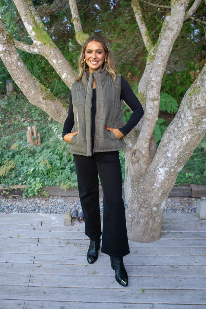 The Payton Vest - Olive