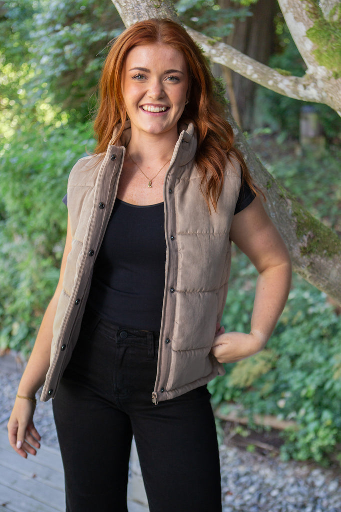The Payton Vest - Mocha