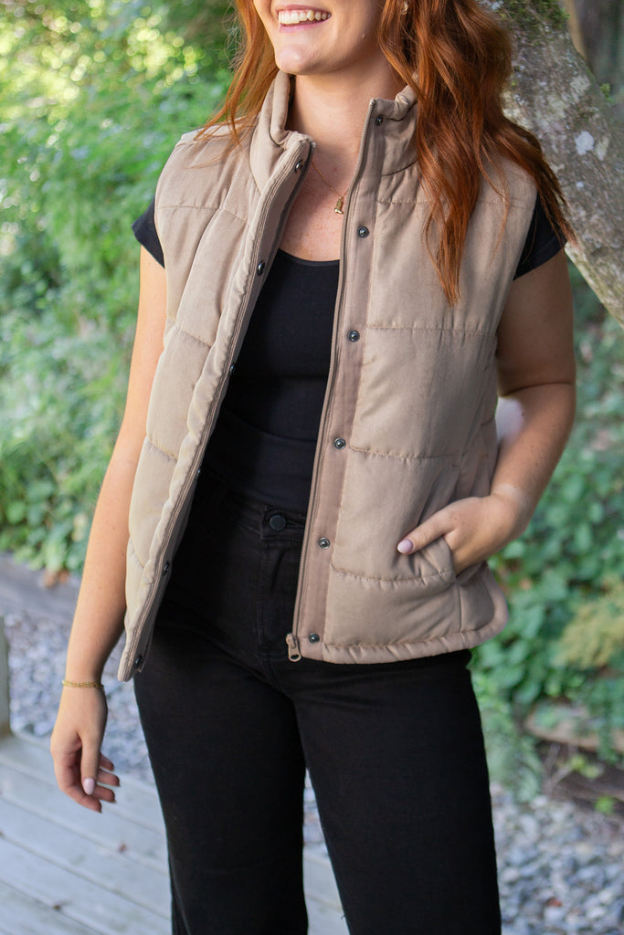 The Payton Vest - Mocha