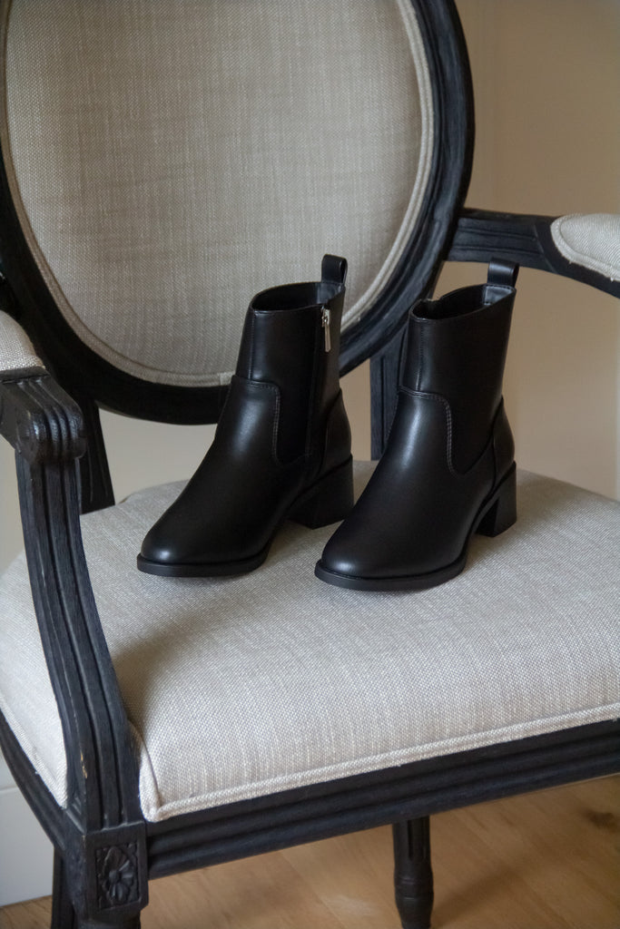 Classic Short Boot - Black