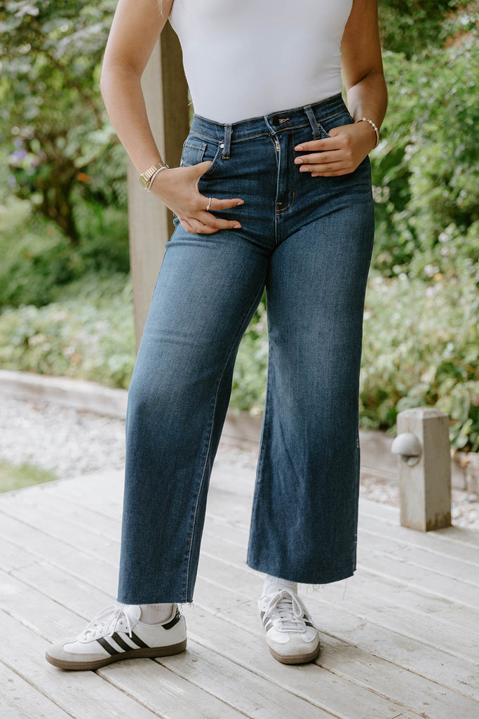 Scissor Cut Wide Leg - Dark