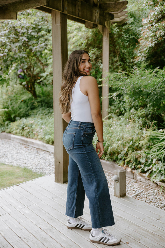 Scissor Cut Wide Leg - Dark