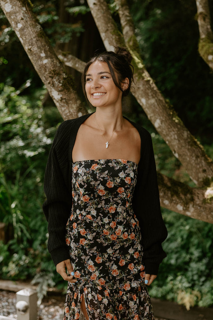 The Cropped Ballet Shrug - Black