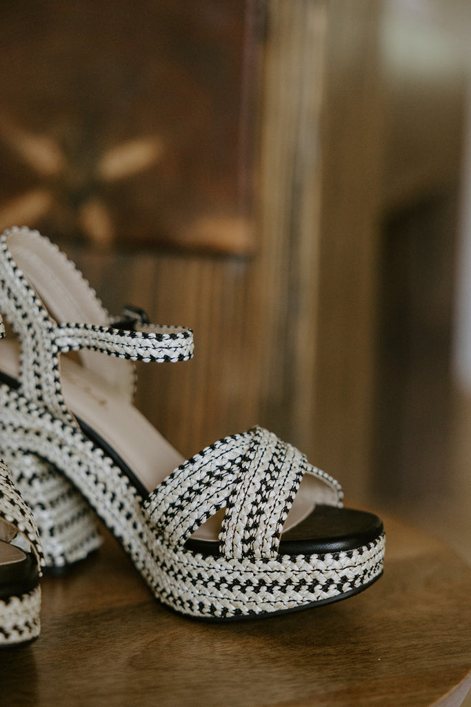 Woven Block Heel Sandal - Black