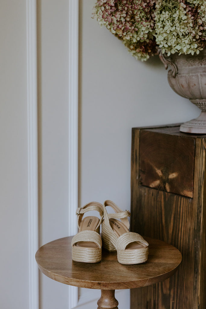 Castle Sandal - Natural