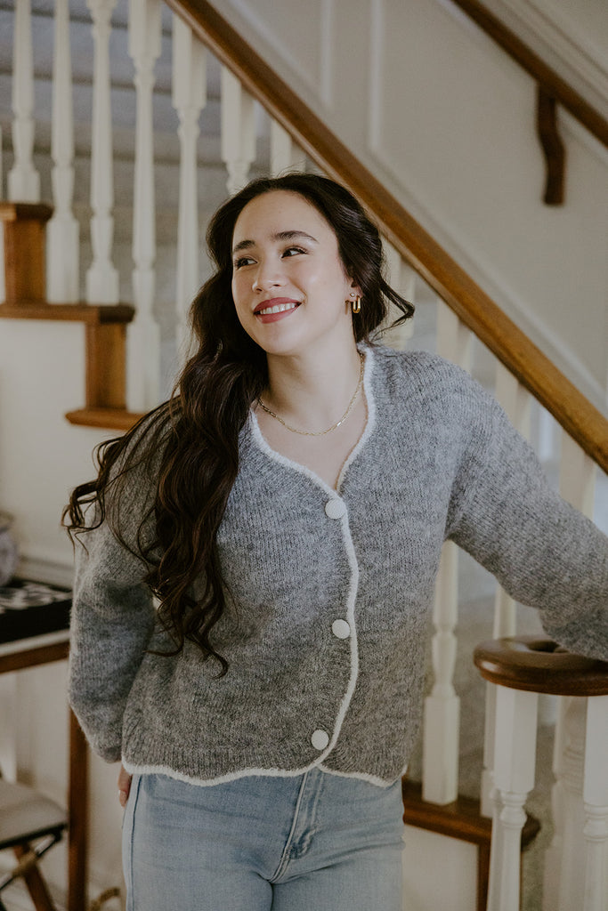 Scalloped Sweater With White Trim - Grey