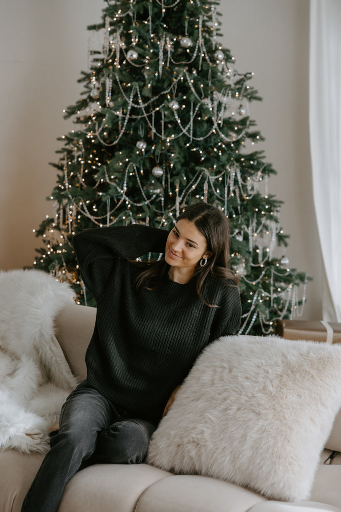 Classic Knit Sweater - Black