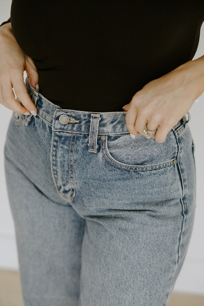 Relaxed Straight Jean - Medium