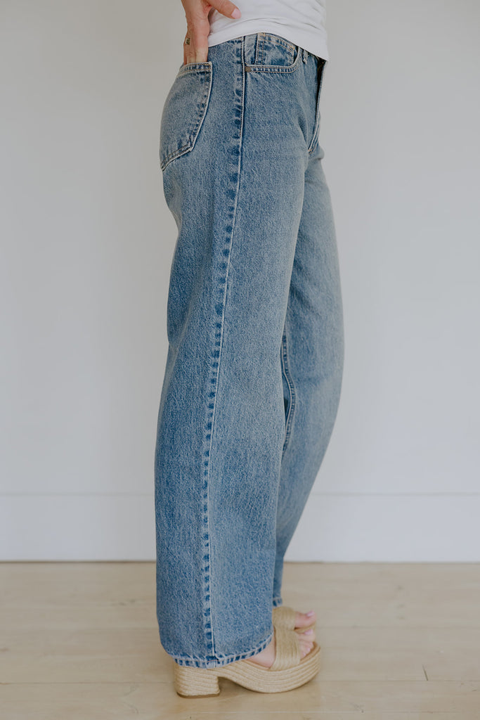 Relaxed Straight Jean - Medium