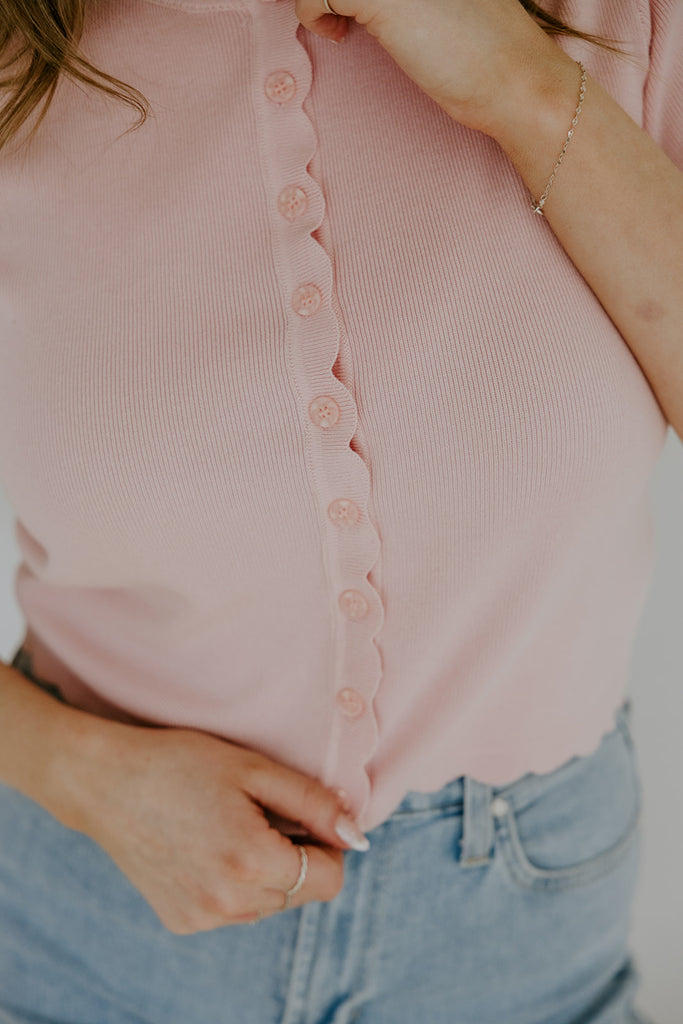 Scalloped Short Sleeve Cardi - Pink