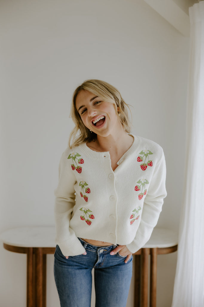 Strawberry Cardigan - Ivory