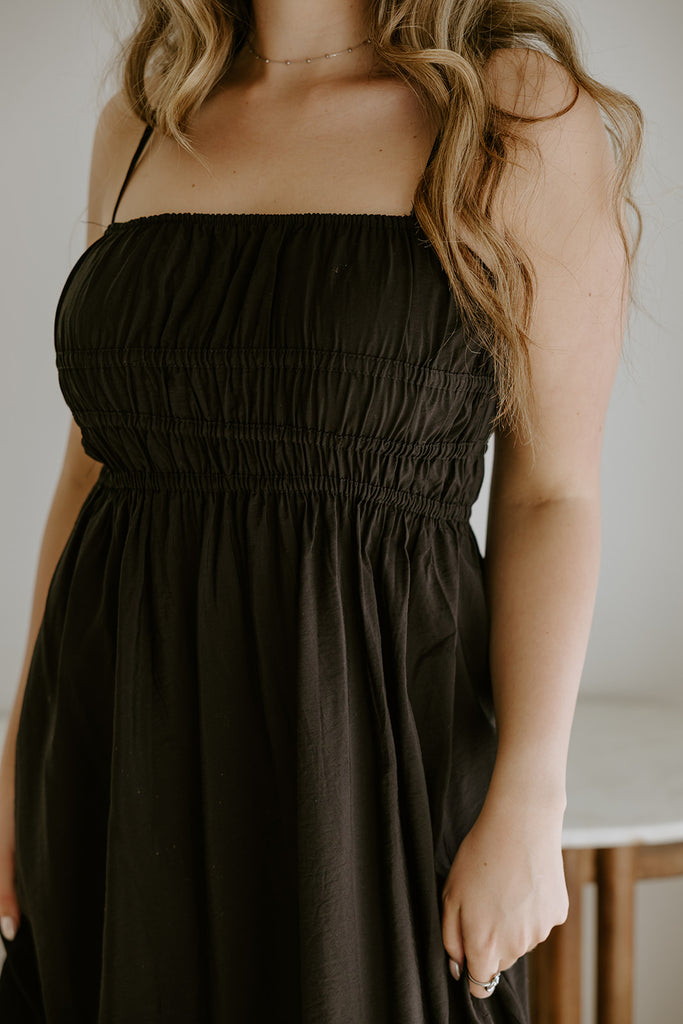 Lightweight Ruched Top Midi Dress - Black