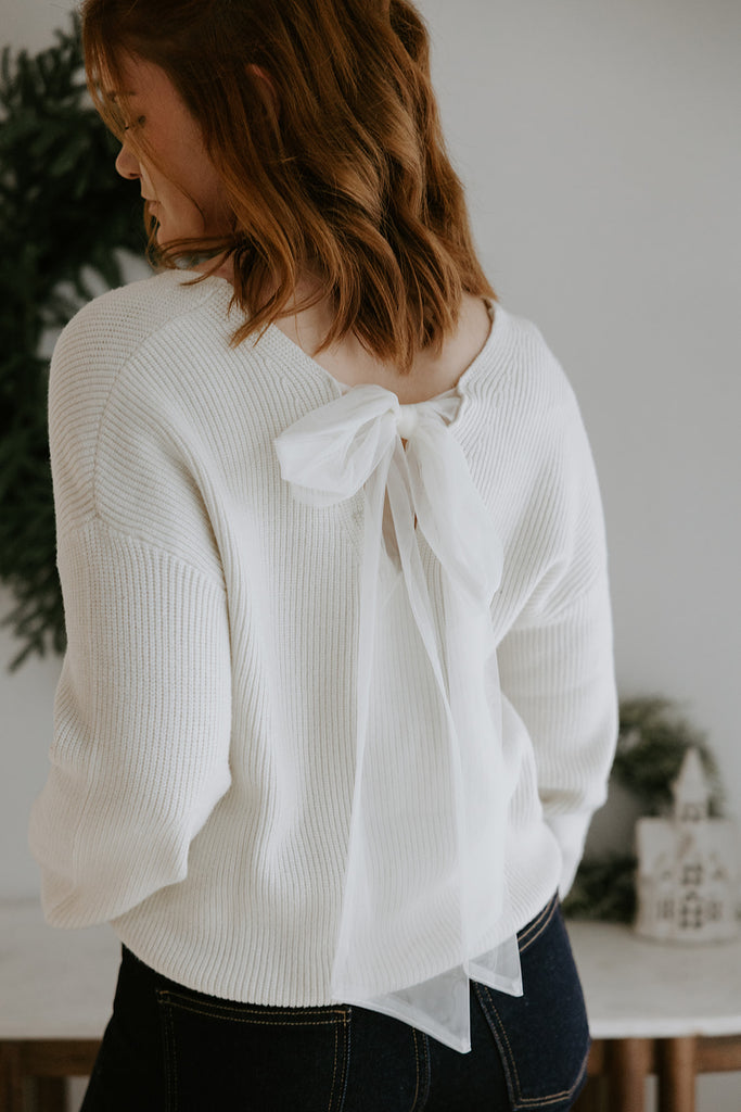 Back Bow V-neck Sweater - Cream