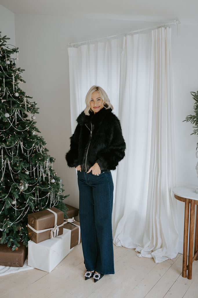 Cozy Luxe Faux Fur Jacket - Black