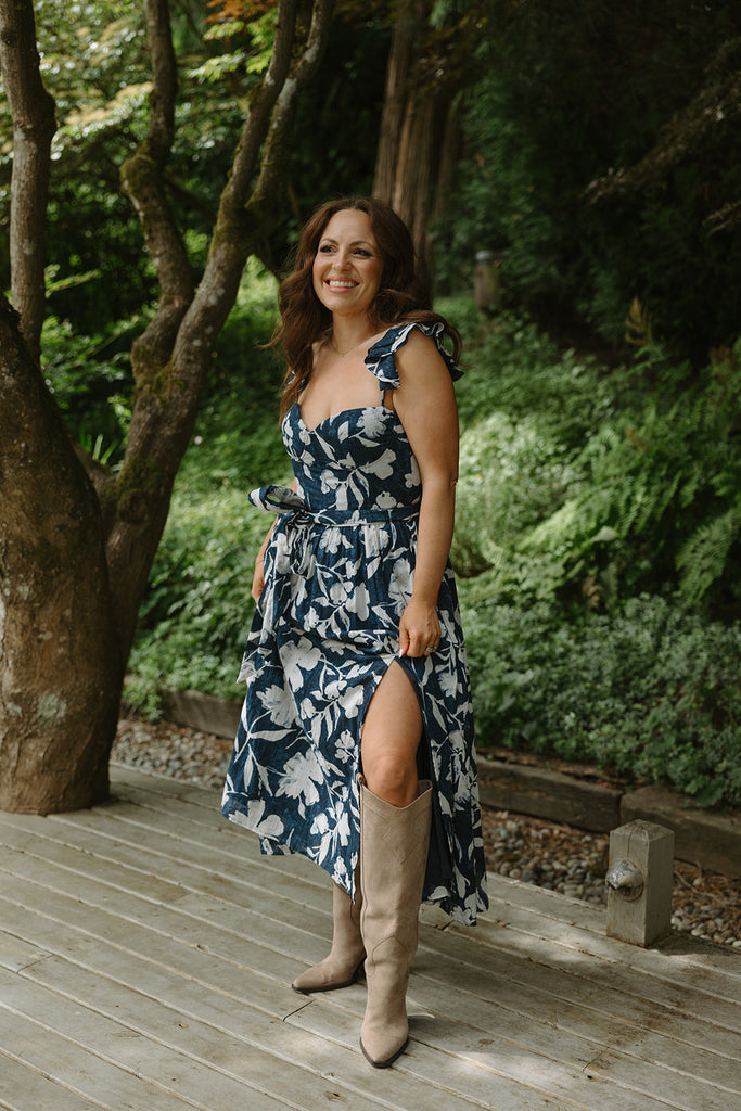 Flutter Sleeve Navy Peony Mini