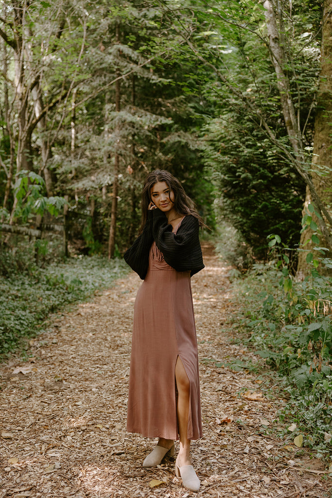 The Cropped Ballet Shrug - Black