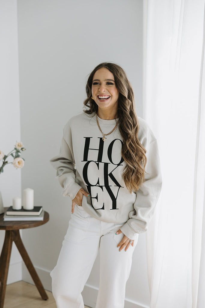 HOCKEY Graphic Sweatshirt - Sand