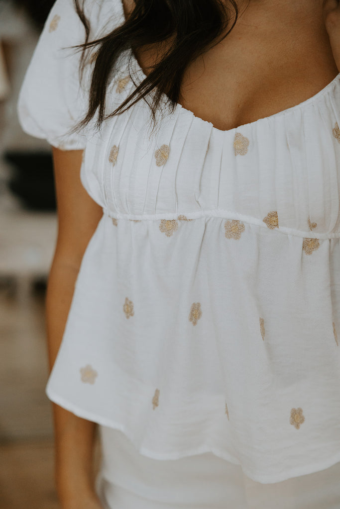 Puff Sleeve Daisy Shirt - White