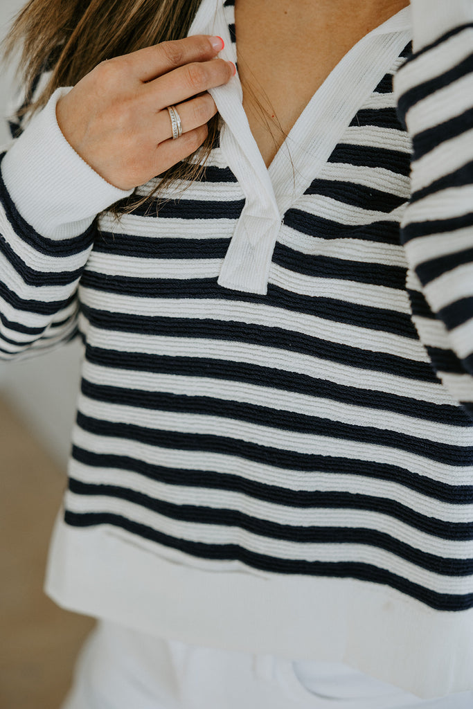 Striped Pull Over - Navy