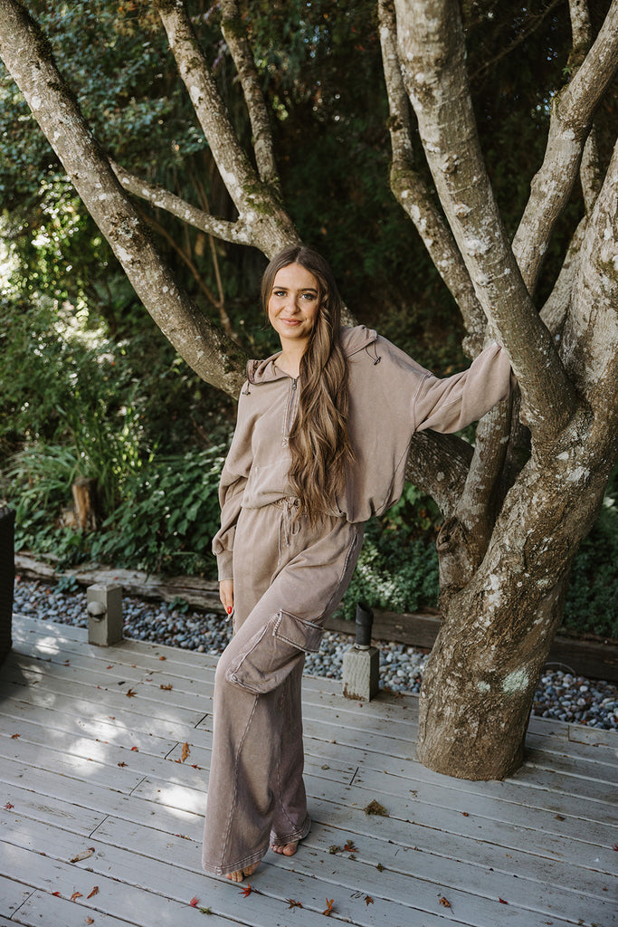 Washed Sweatshirt & Cargo Set - Mocha