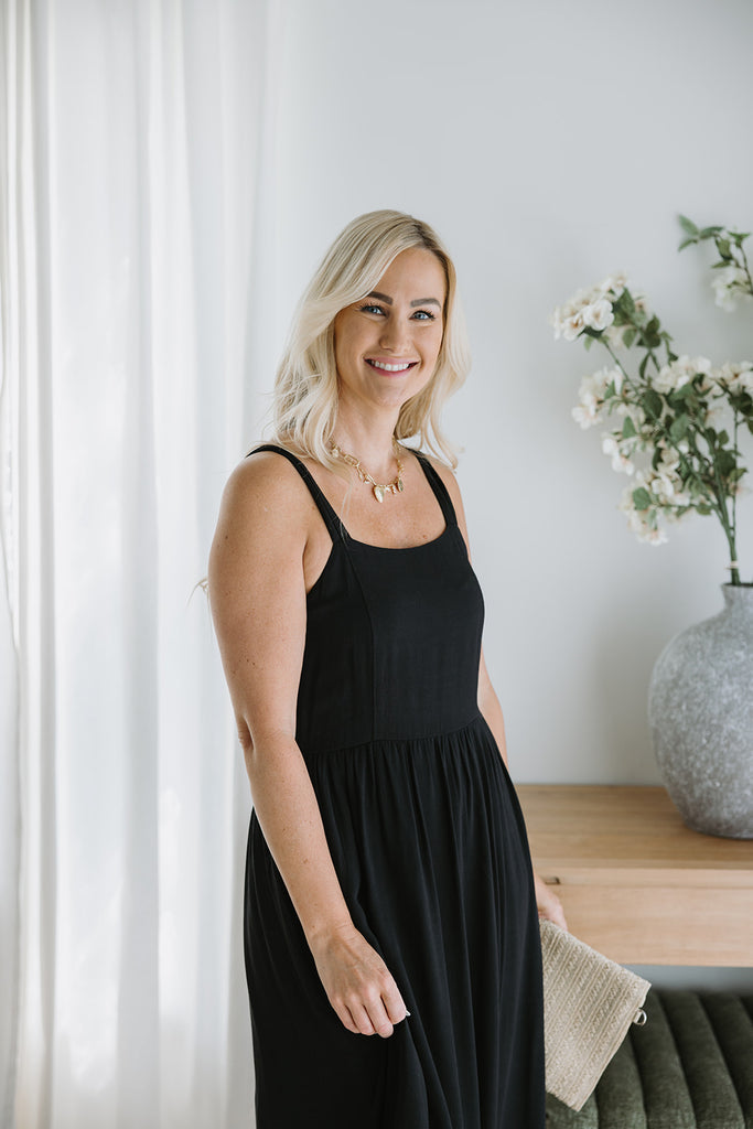 The Easy Breezy Linen Midi - Black