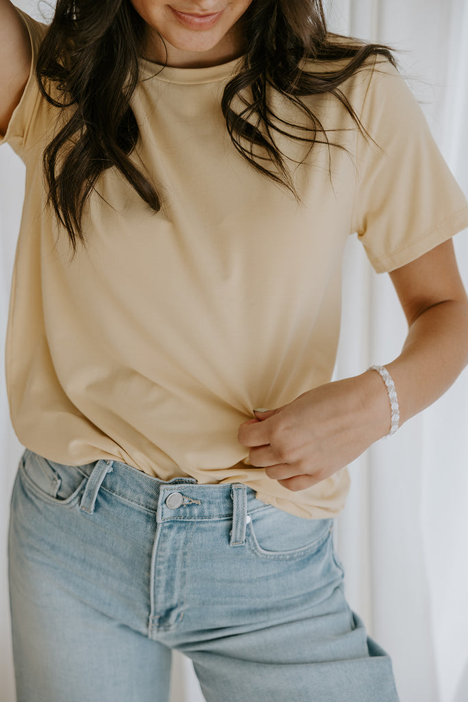 Basic Bamboo Round Neck T-Shirt - Banana