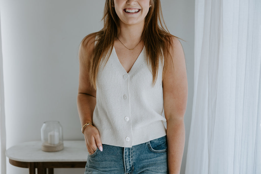 Lightweight V-Neck Knit Vest - Natural