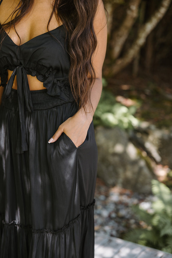 Front Cut Out Tiered Maxi - Black