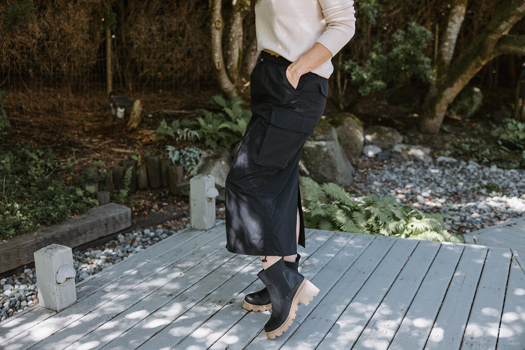 Cargo Pocket Nylon Skirt - Black