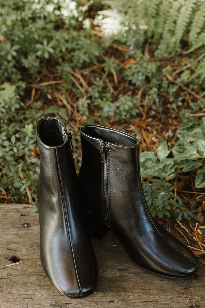 Classic Fall Bootie - Black
