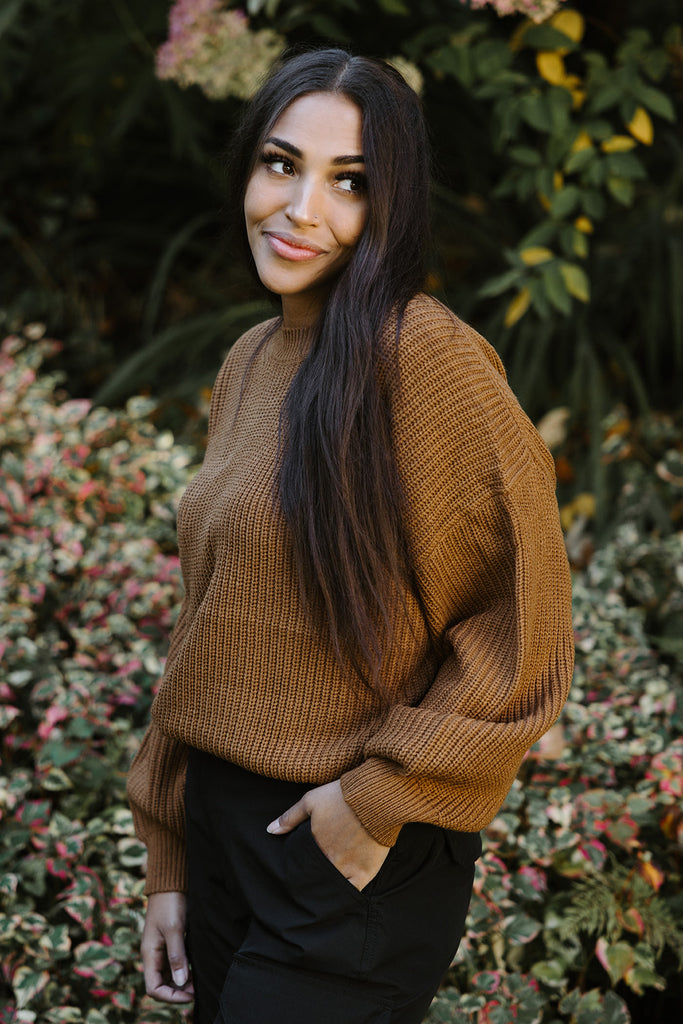 Knit Sweater - Classic Style - Cognac