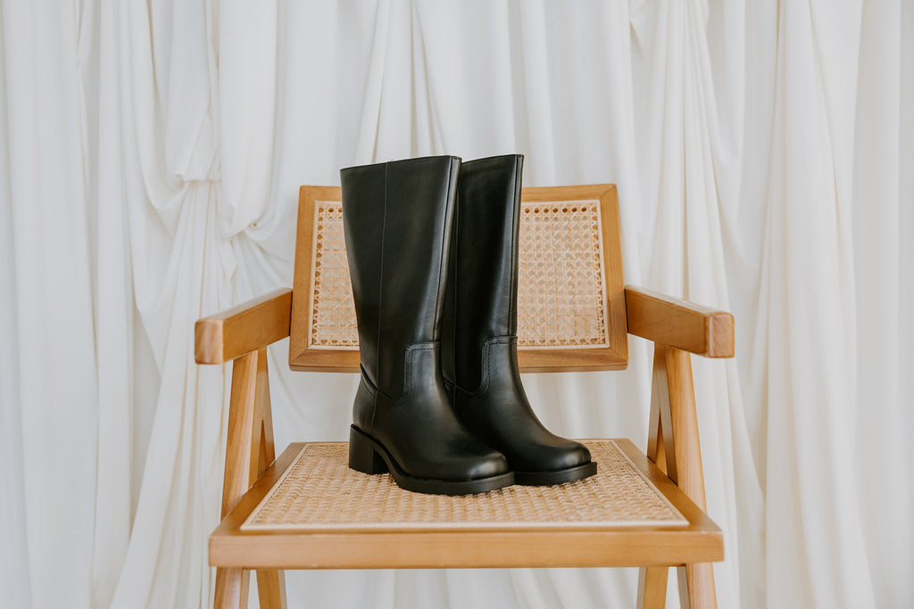 Square Toe Classic Boot - Black