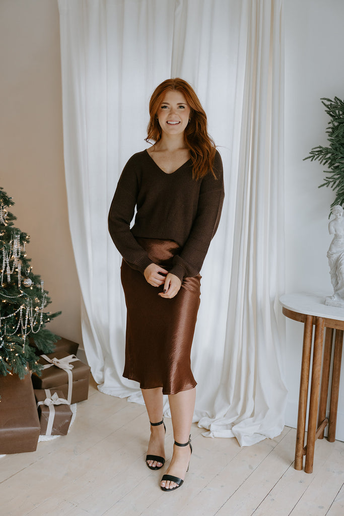 Back Bow V-Neck Sweater - Brown
