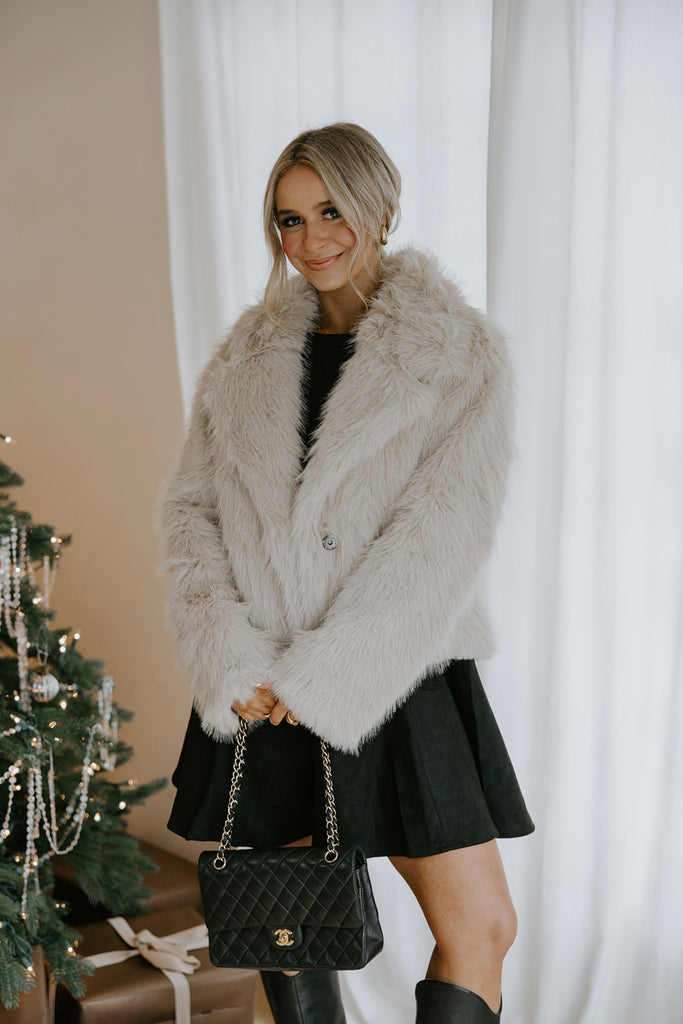 The Elevated Classic Faux Fur Jacket - Taupe