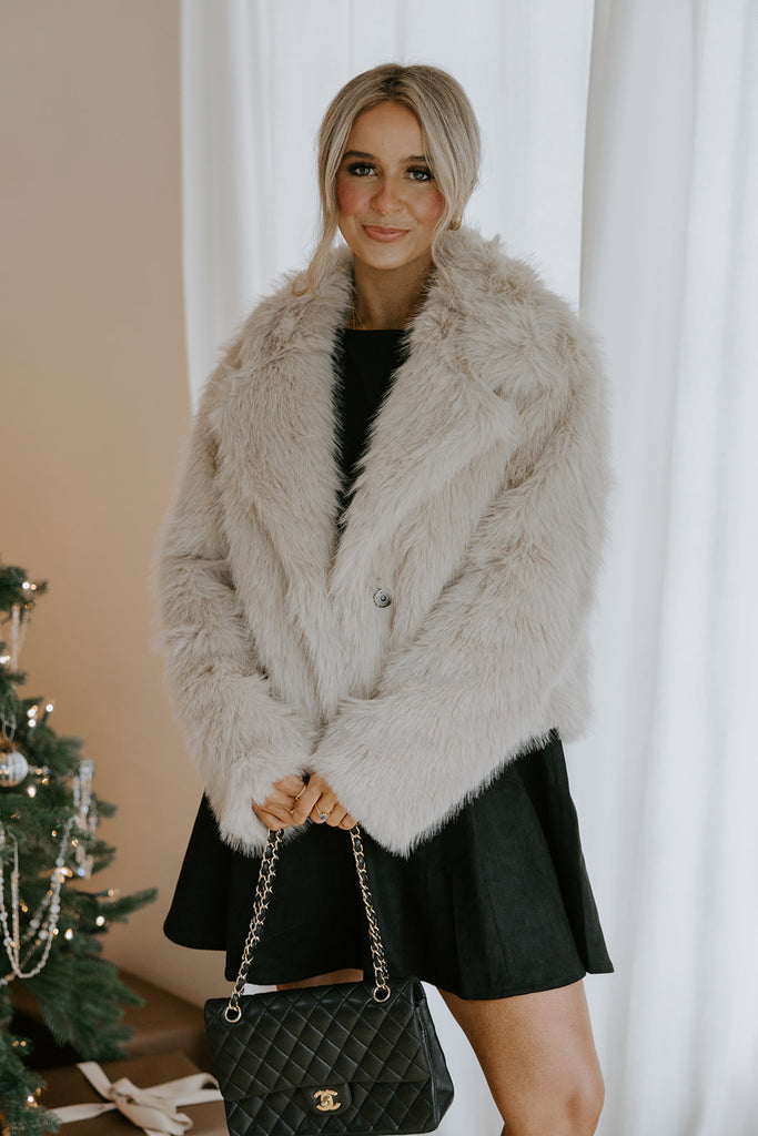 The Elevated Classic Faux Fur Jacket - Taupe