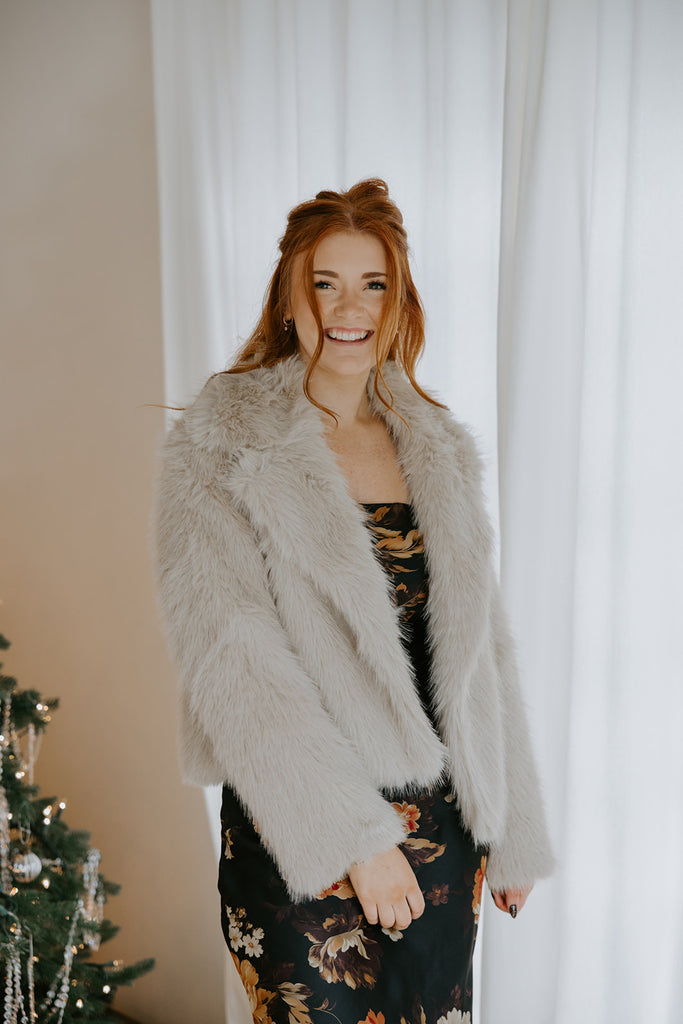 The Elevated Classic Faux Fur Jacket - Taupe
