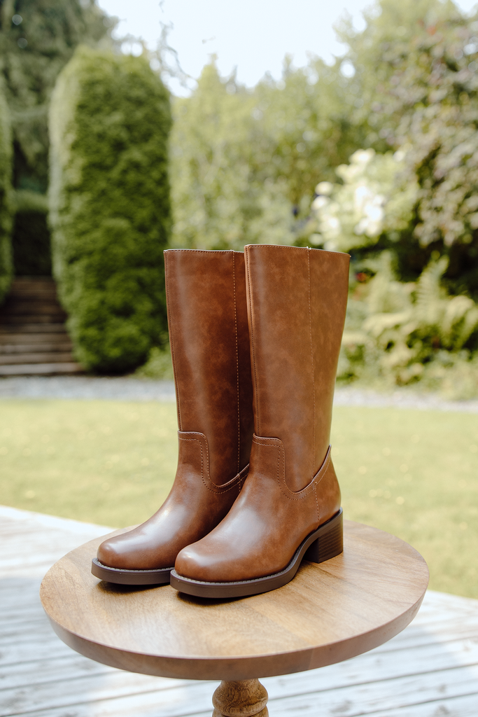 Square Toe Classic Boot - Brown