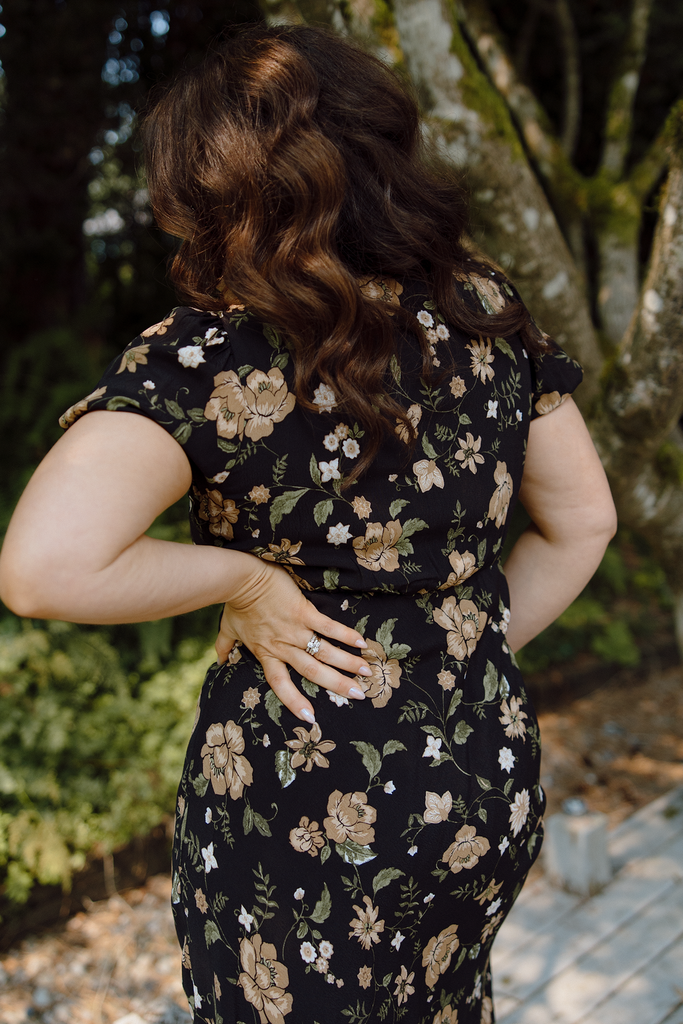 Fall Floral Midi Dress - Black