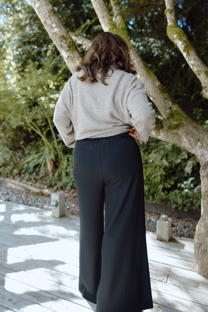 Rolled Hem Classic Sweater - Mocha