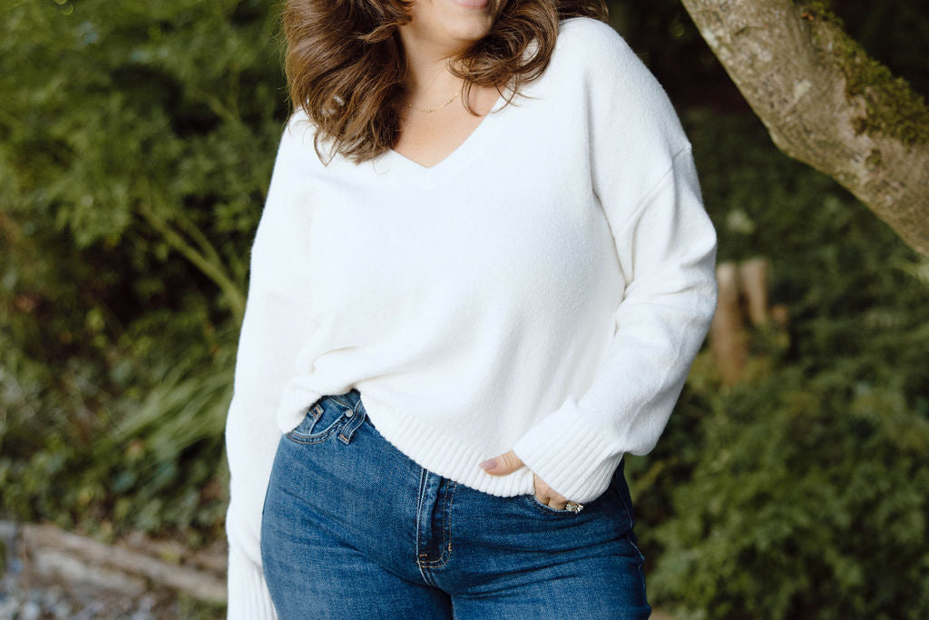 Classic V-Neck Sweater - Ivory