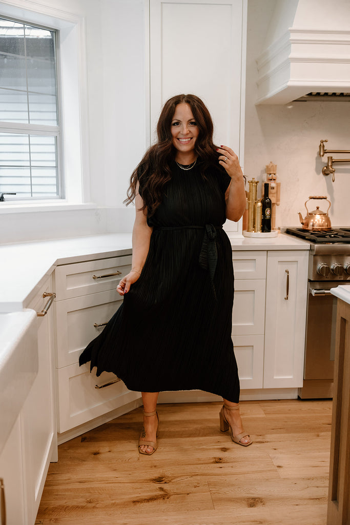 Pleated Midi Dress with Waist Tie - Blac