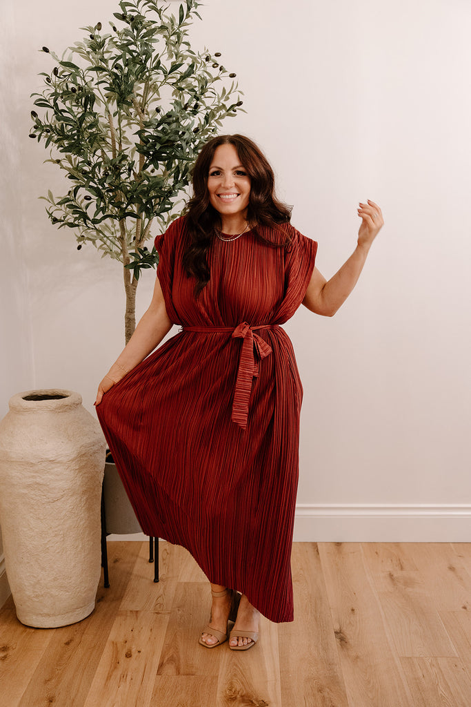 Pleated Midi Dress With Waist Tie - Berr