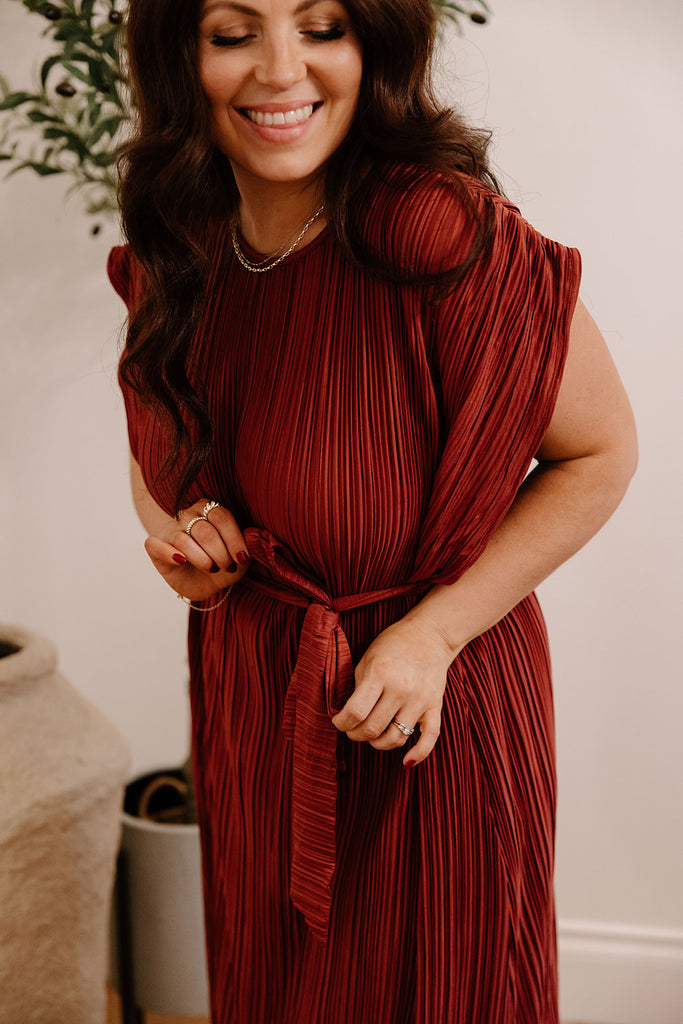 Pleated Midi Dress With Waist Tie - Berr