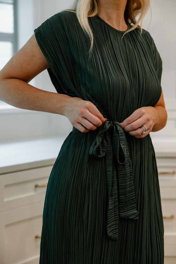 Pleated Midi Dress With Waist Tie - Gree